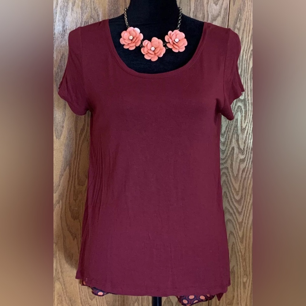 Merona Burgundy Red Shirt Orange Blue Circle Geometric Back Detail Size Small